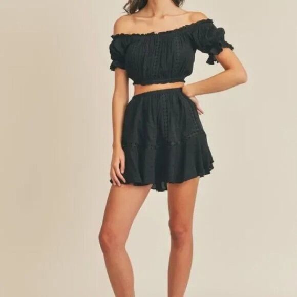 NWT Black Eyelet Off the Shoulder Crop Top & Skirt Set - Picture 1 of 9